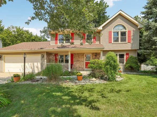 250 East Stuart DRIVE, Oak Creek, WI 53154