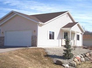 101 Mallard Cir, Beaver Dam, WI 53916