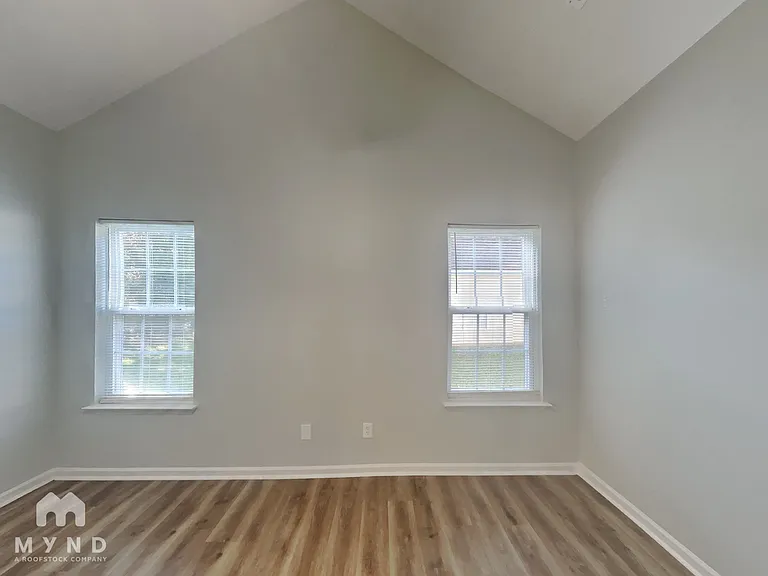 1920 Nigel Ct — Photo 8