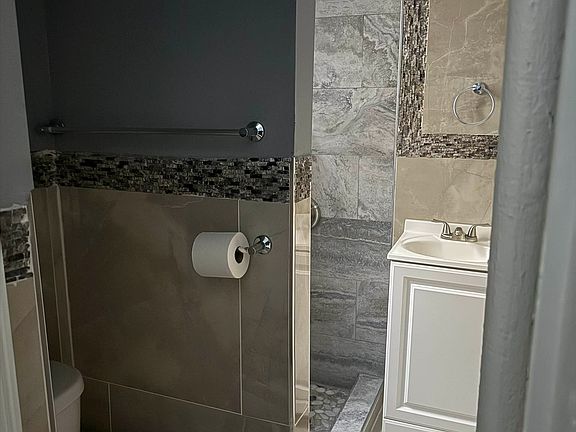 5th image of 37-9 30th Ave #2