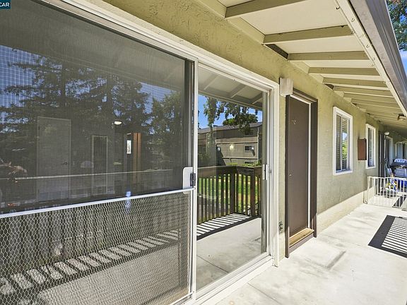 5th image of 1060 Oak Grove Rd APT 46