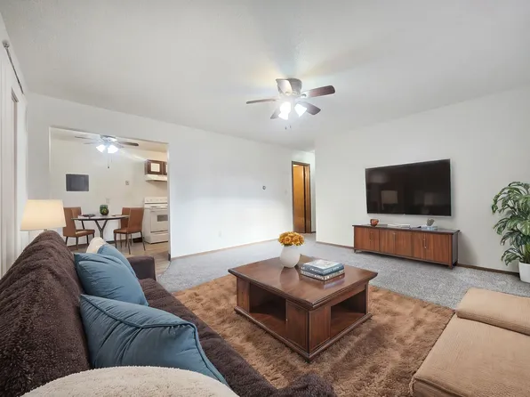 Park Apartments - 503