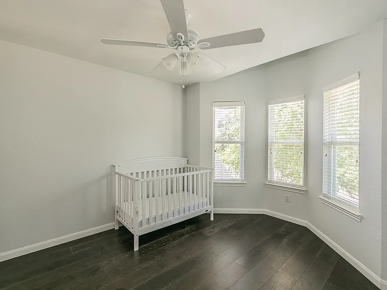 2 Edgemere Ct — Photo 25