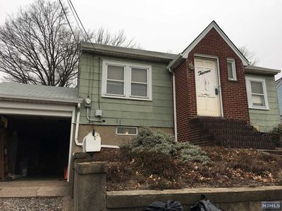 13 Stone Ave, Elmwood Park, NJ, 07407