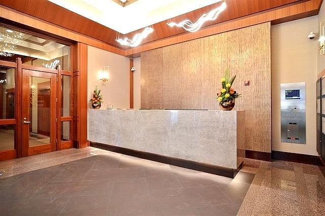 1st image of 33 W Ontario St #14S