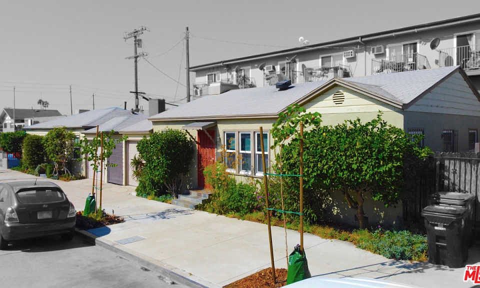 1st image of 1139 Cole Ave
