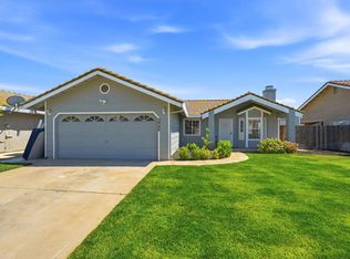 3848 Prince George Ln, Riverbank, CA 95367
