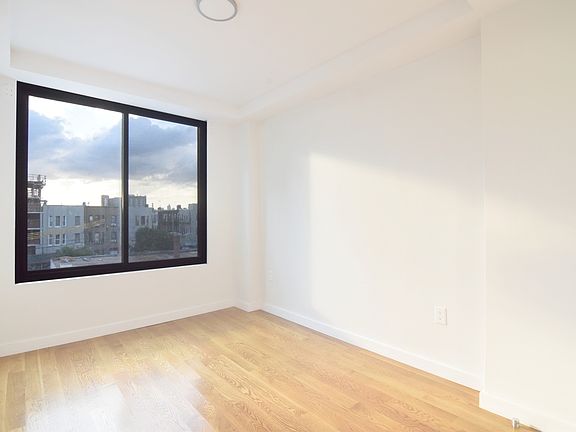 3rd image of 359 Linden St #2B