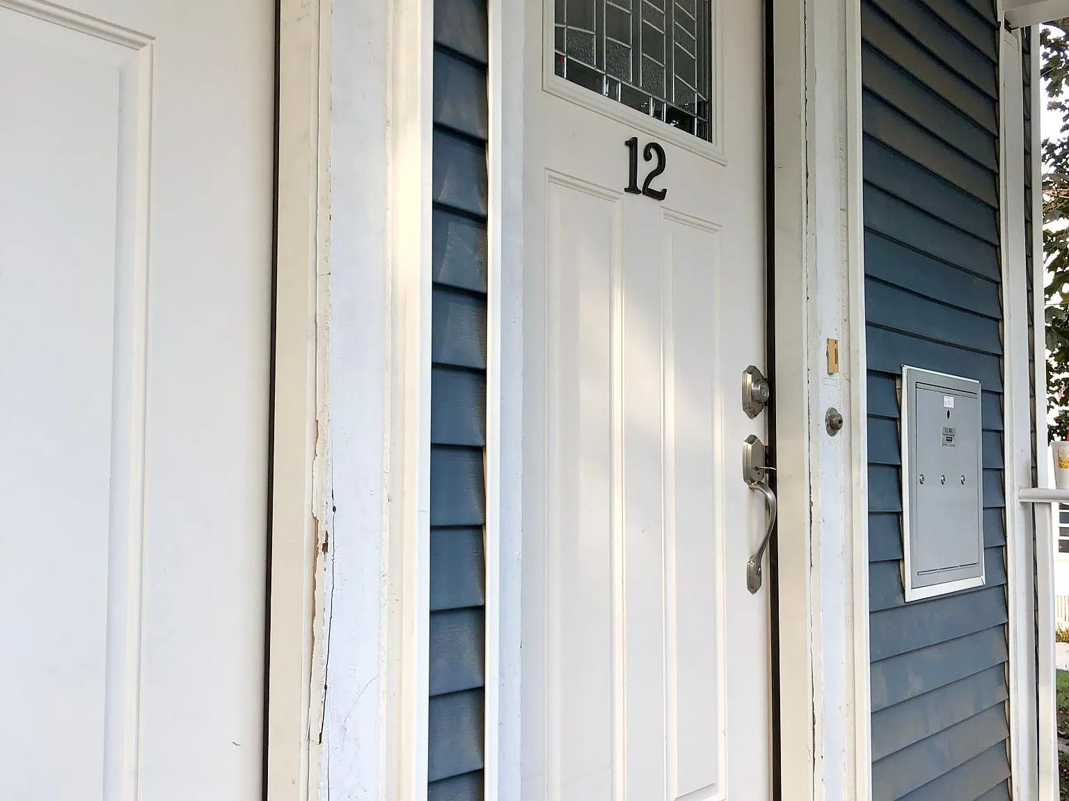 12 E George St — Photo 2