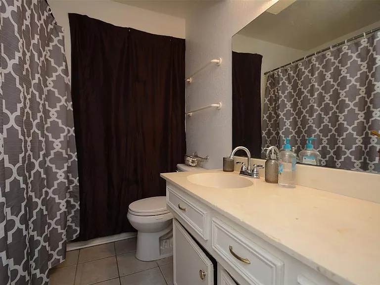 137 Pine Mdws — Photo 13