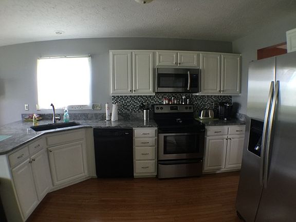 5th image of 1774 Waverly Dr