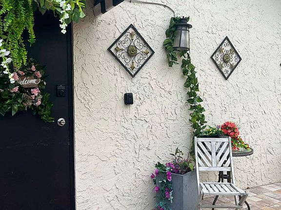 2nd image of 13042 Tarpon Springs Rd