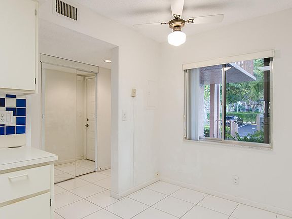 5th image of 7321 Amberly Ln APT 110