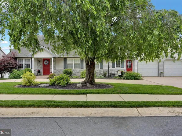 40 Oriole Dr, Stevens, PA 17578