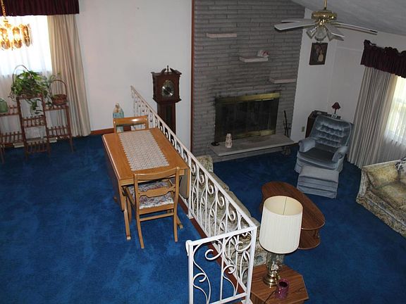 4th image of 1005 Shaw Dr