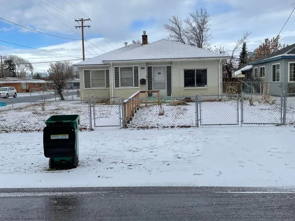 2301 Radcliffe Ave, Klamath Falls, OR 97601
