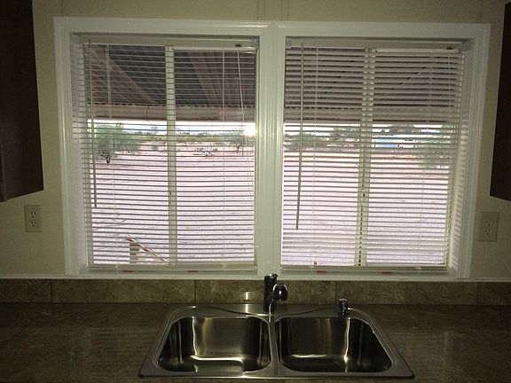 4th image of 33023 W Wier Ave