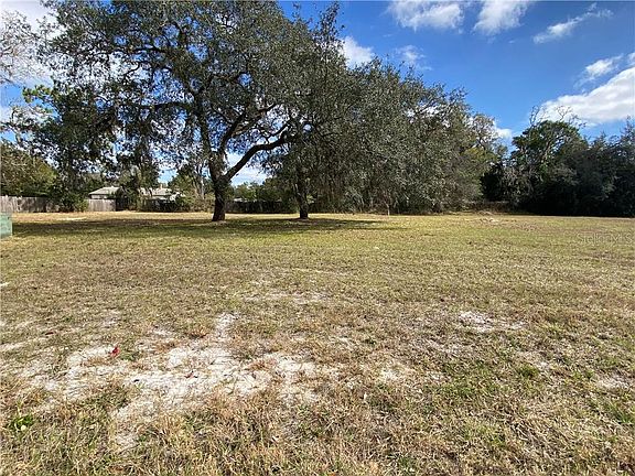 4th image of 15706 Charmwood Dr