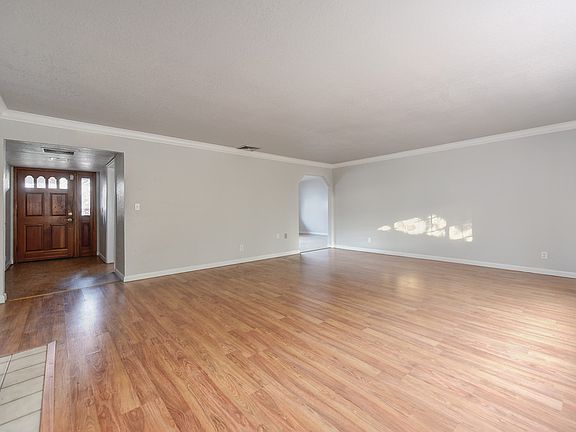 5th image of 2600 Trentwick Ct