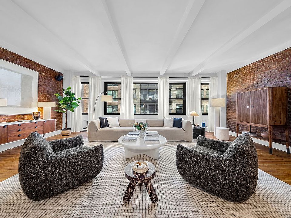 1st image of 15 W 17th St APT 5