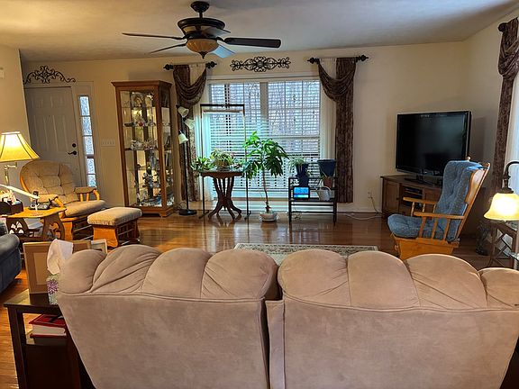 5th image of 3115 Dogwood Ln