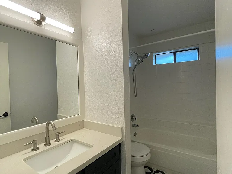 2201 Pin Oak Rd — Photo 14