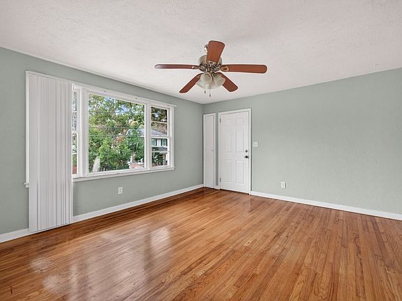 4th image of 1265 Donald St APT 4