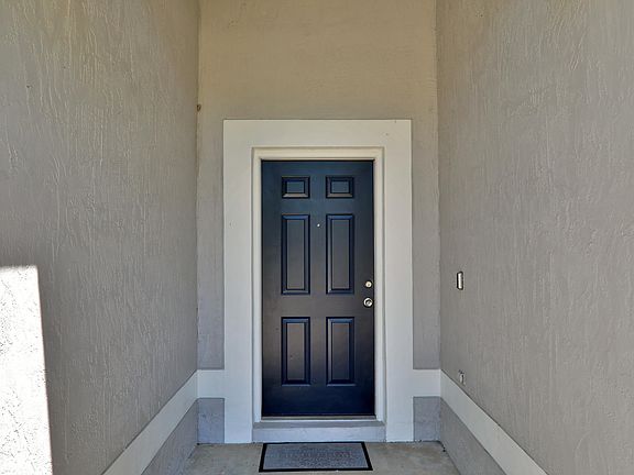 5th image of 8837 Shindler Crossing Dr
