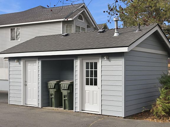 4th image of 1761 NE Wichita Way