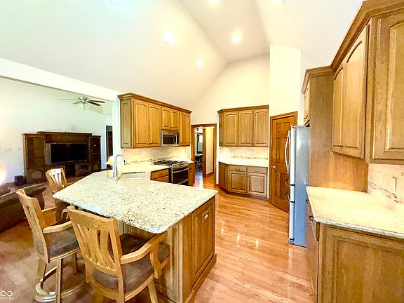 5th image of 1283 Morningside Dr