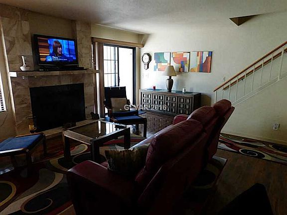 5th image of 3264 Dayflower St #3