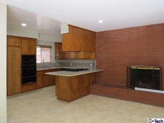 4th image of 312 Nancy Way