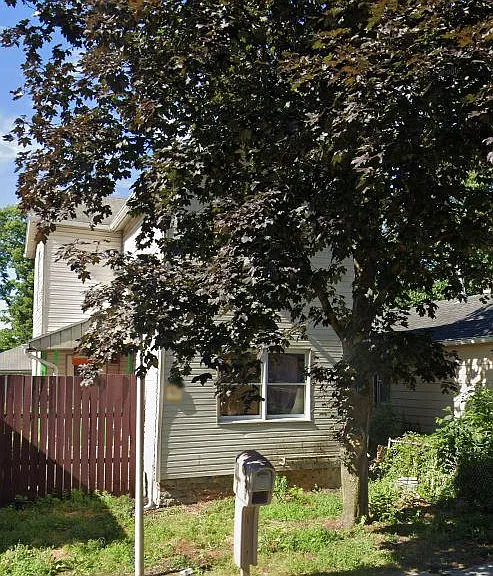 49 Rogge St — Photo 1