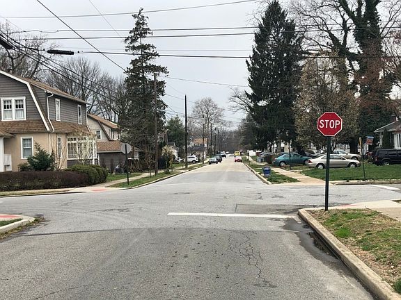 4th image of 110 N Llanwellyn Ave