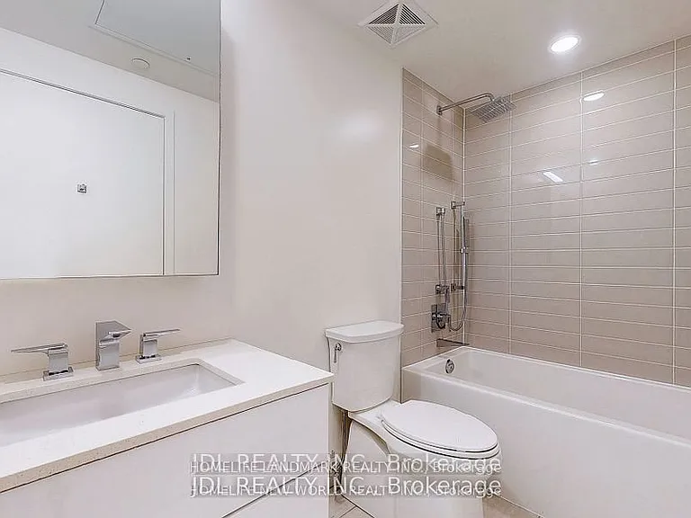 25 Richmond St E #408 — Photo 13