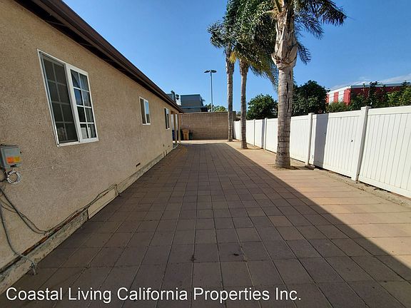 2nd image of 139 1/2 E Santa Ana St