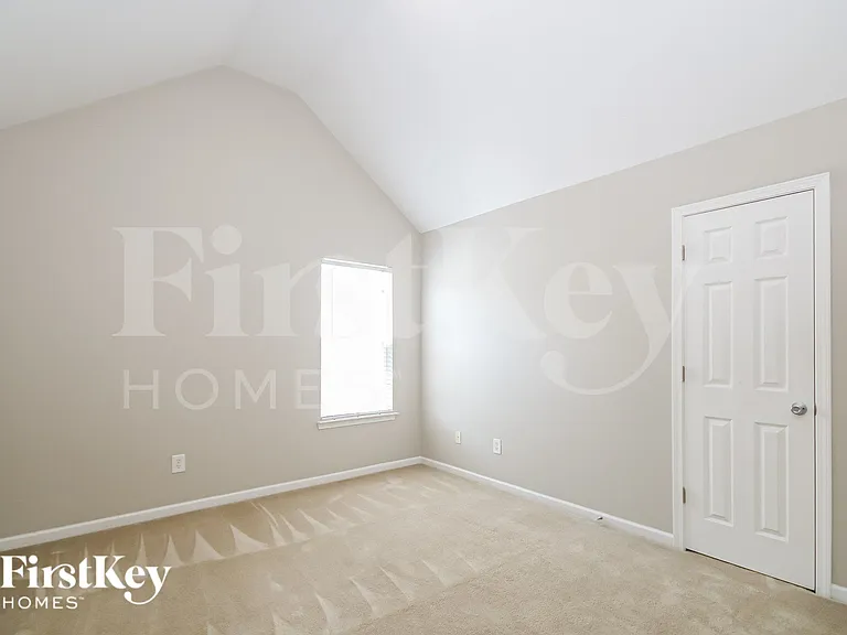 9613 Rothman Ln — Photo 9
