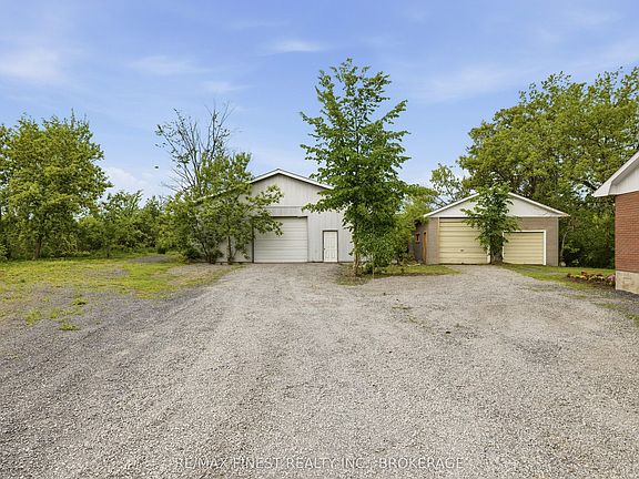3rd image of 1604 Joyceville Rd