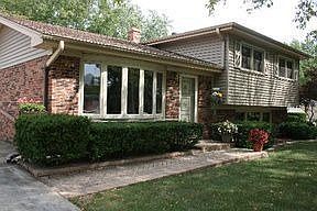 2nd image of 529 Raymond Ct