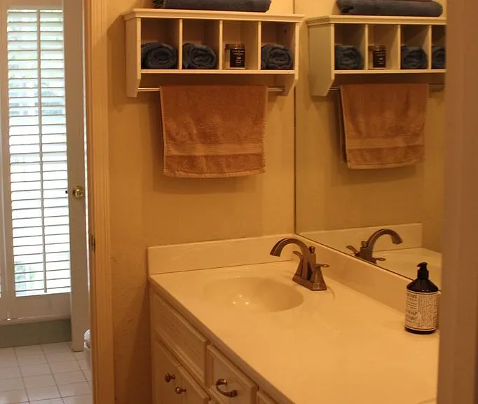 2450 Belcher Dr — Photo 14