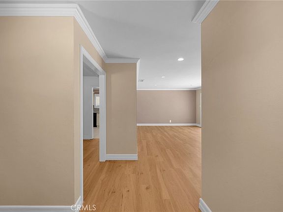 5th image of 12111 Reagan St