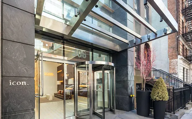 Rented by Compass | media 21