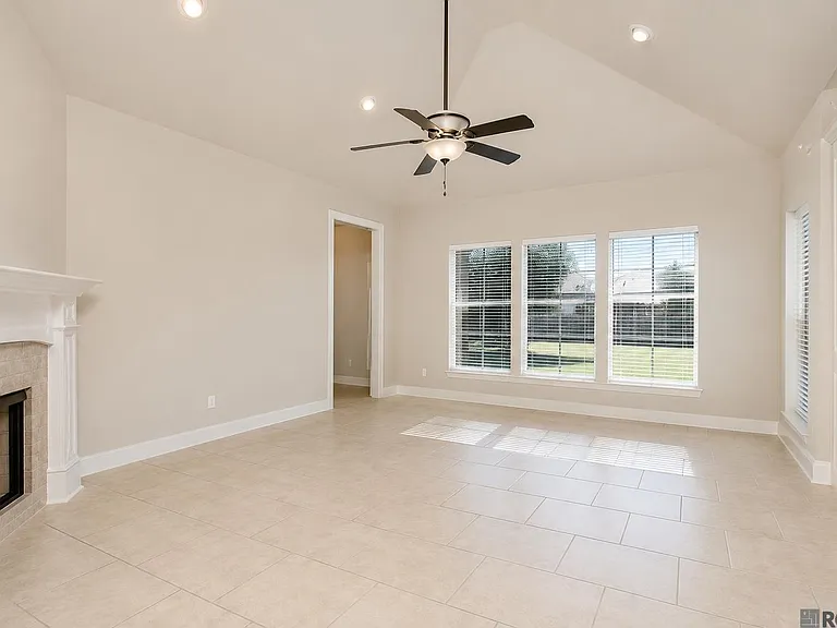 38108 Floyd Webb Rd — Photo 6