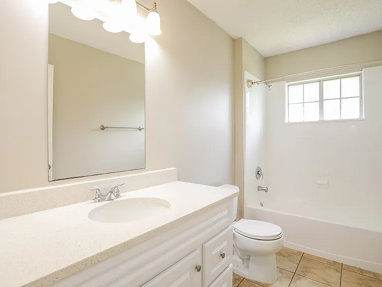 3948 Heavenside Ct — Photo 15