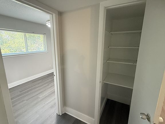 5th image of 139 McDonnell Ave #22