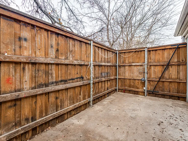 7909 Wanebe Dr #7911 — Photo 12