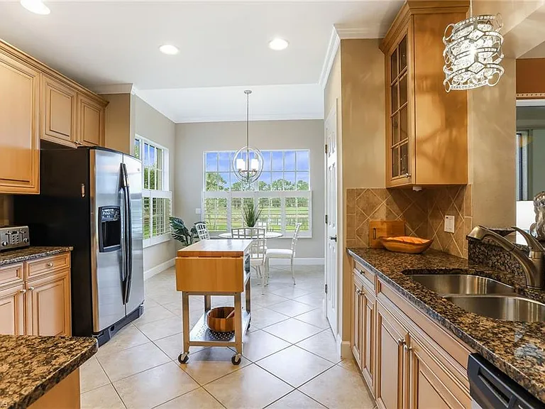 8023 Players Cove Dr #6-101 — Photo 13