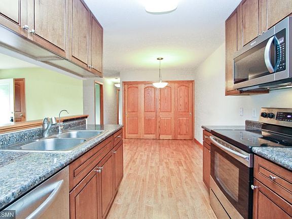 4th image of 106 96th Ln NE