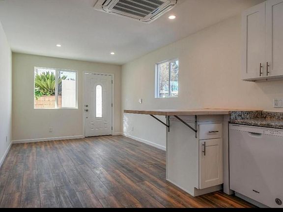 4th image of 22949 Covello St #Adu