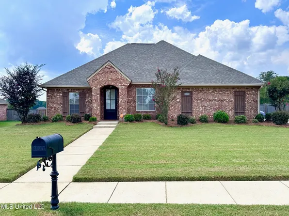 105 Trailbridge Way, Canton, MS 39046